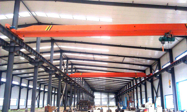 江西萍乡新出厂的单梁航车桁吊有60小时的磨合期