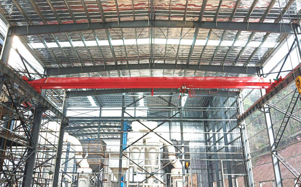 湖北襄阳单梁桥式起重机厂家简析其使用注意事项