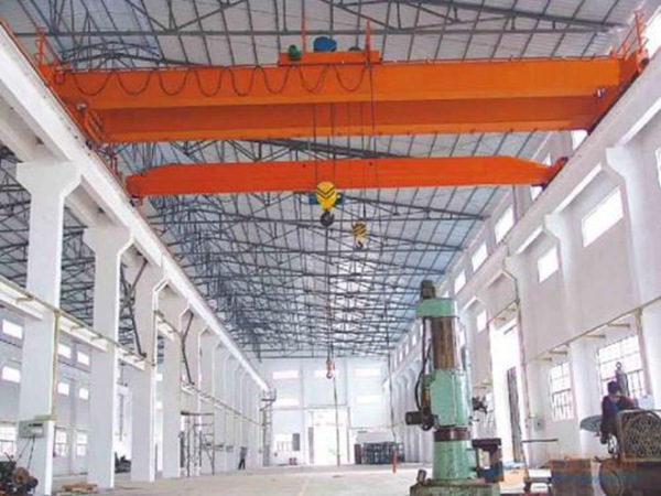 福建福州双梁行吊厂家 行车使用期介绍